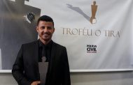 ‘O TIRA’ Investigador da PC de Abre Campo é homenageado com troféu