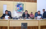 Câmara de Manhuaçu recebe reivindicação de mãe de aluno sobre matrículas na rede estadual