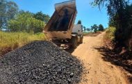 Resíduos de obras do Provias são reutilizados na melhoria de estradas não pavimentadas em Minas