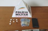 Cocaína e arma de fogo recolhidas em Santana do Manhuaçu