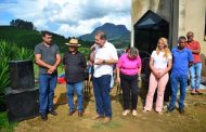 Prefeitura de São João do Manhuaçu entrega obra de calçamento