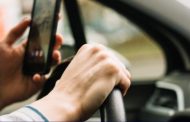 PRF inicia Operação Semana Santa com foco no risco do uso de celular ao volante