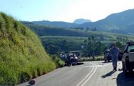 Acidente entre duas motocicletas na estrada de Pedra Bonita