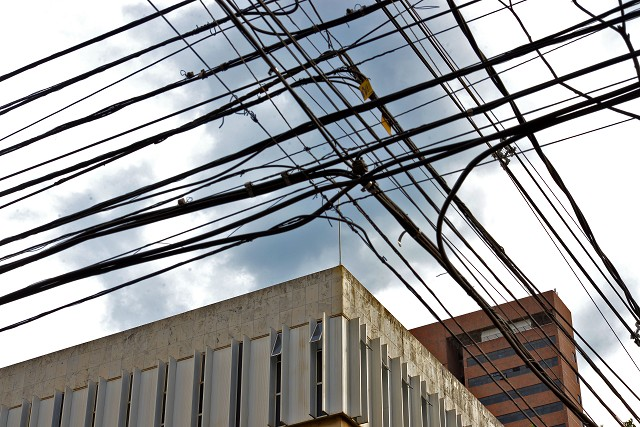 Concessionárias devem ressarcir consumidor por danos provocados pela rede elétrica